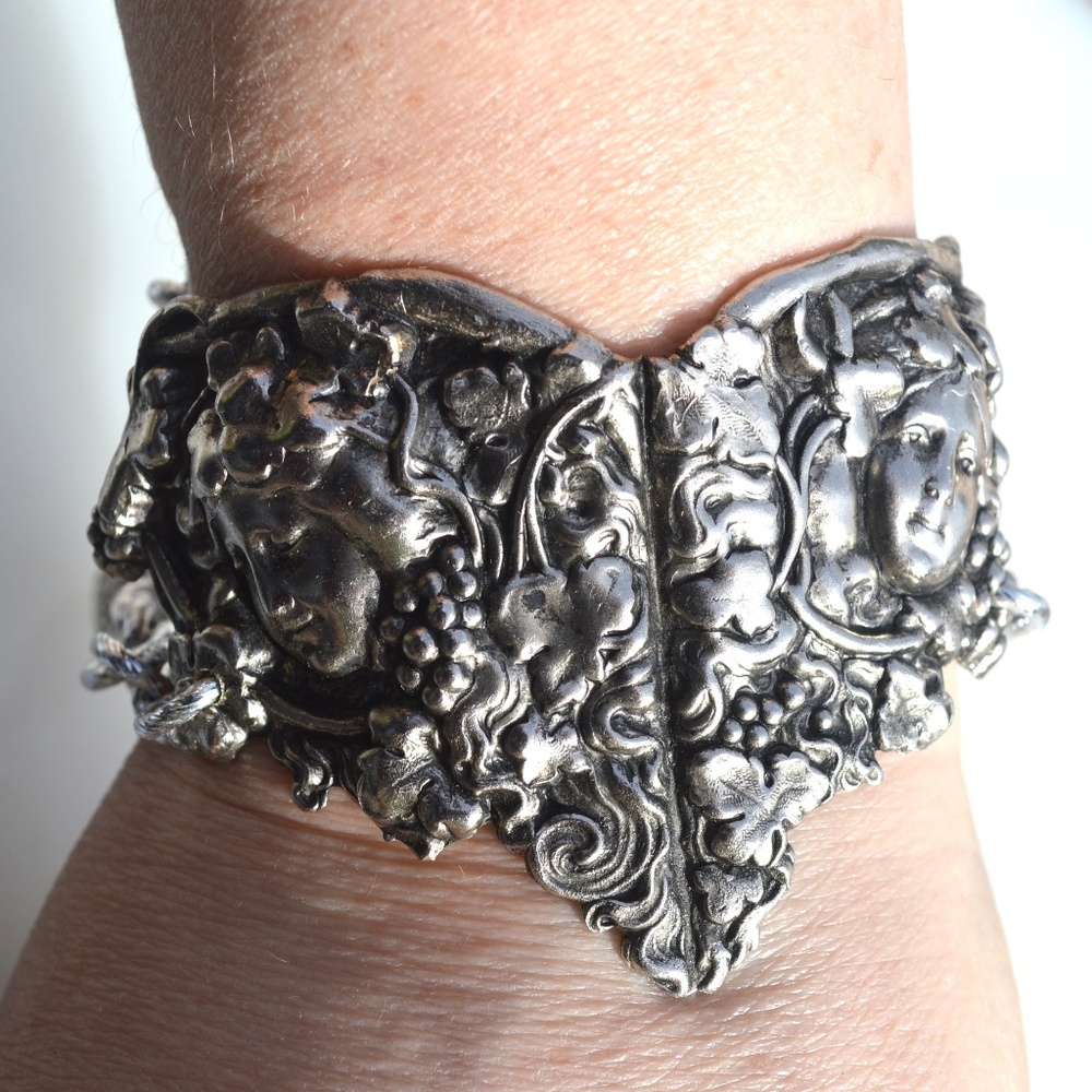 Art Nouveau Silver Lady Face Cuff Bracelet Silver - Picture 8 of 8